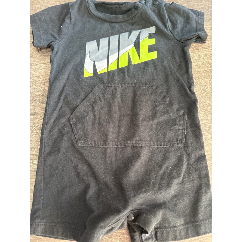 Nike Baby Boys Black Graphic Logo‎ Romper One Piece 12M Neon Green Grey